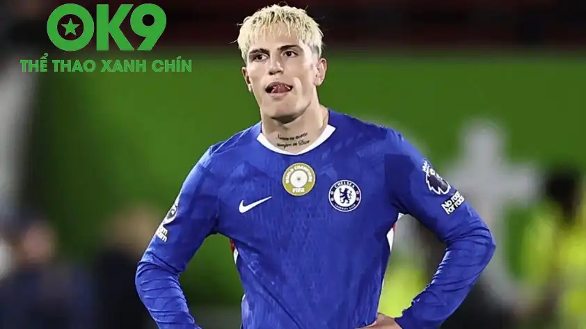 Một bộ phận fan Chelsea chỉ trích hành động của Garnacho